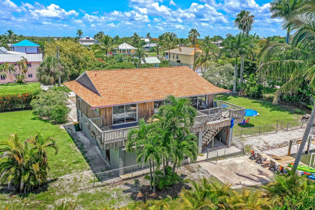 670 Palm Ave, Marco Island, FL 34145