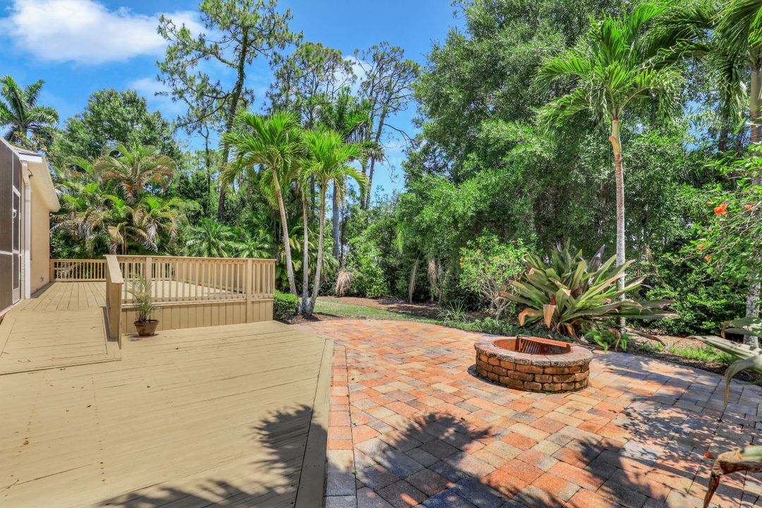 6080 Cypress Hollow Way, Naples, FL 34109