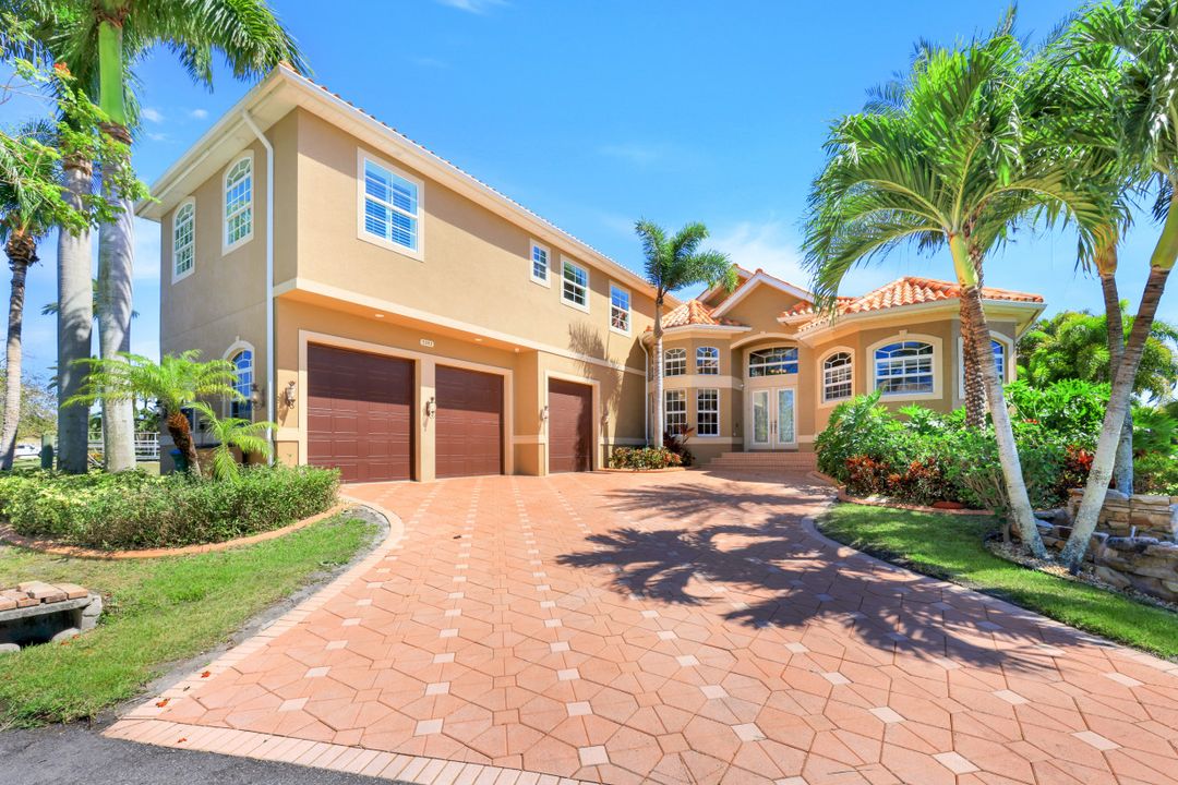 5343 SW 10th Ave, Cape Coral, FL 33914