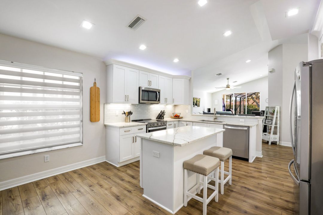 1671 Triangle Palm Terrace, Naples, FL 34119