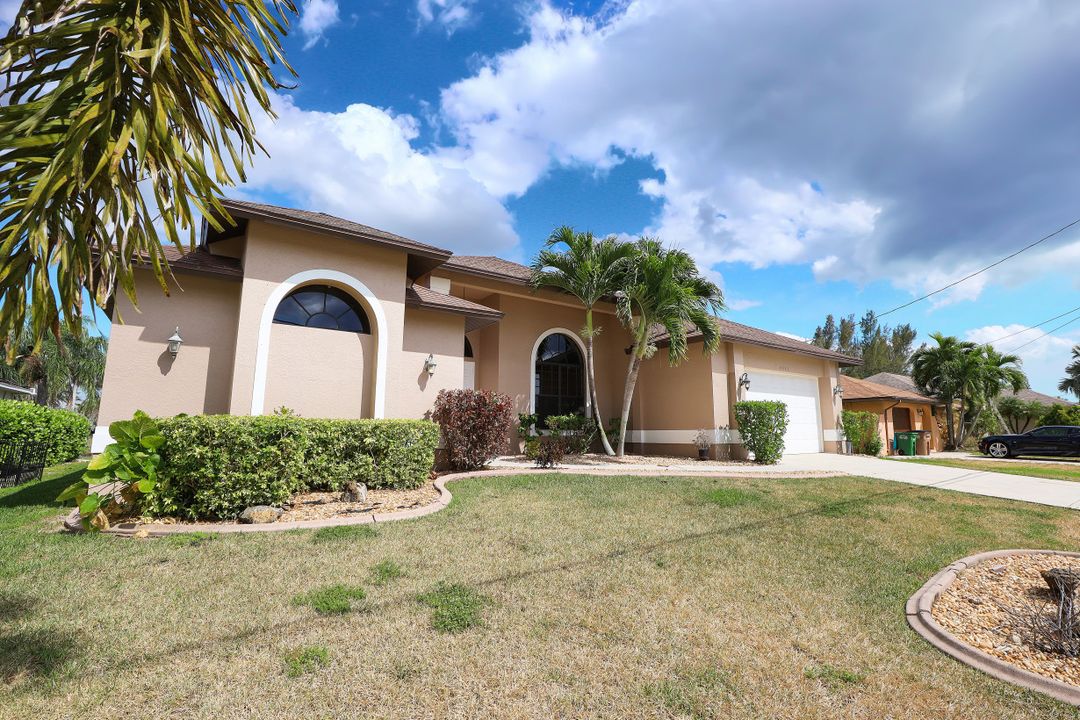 4323 SW 18th Pl, Cape Coral, FL 33914