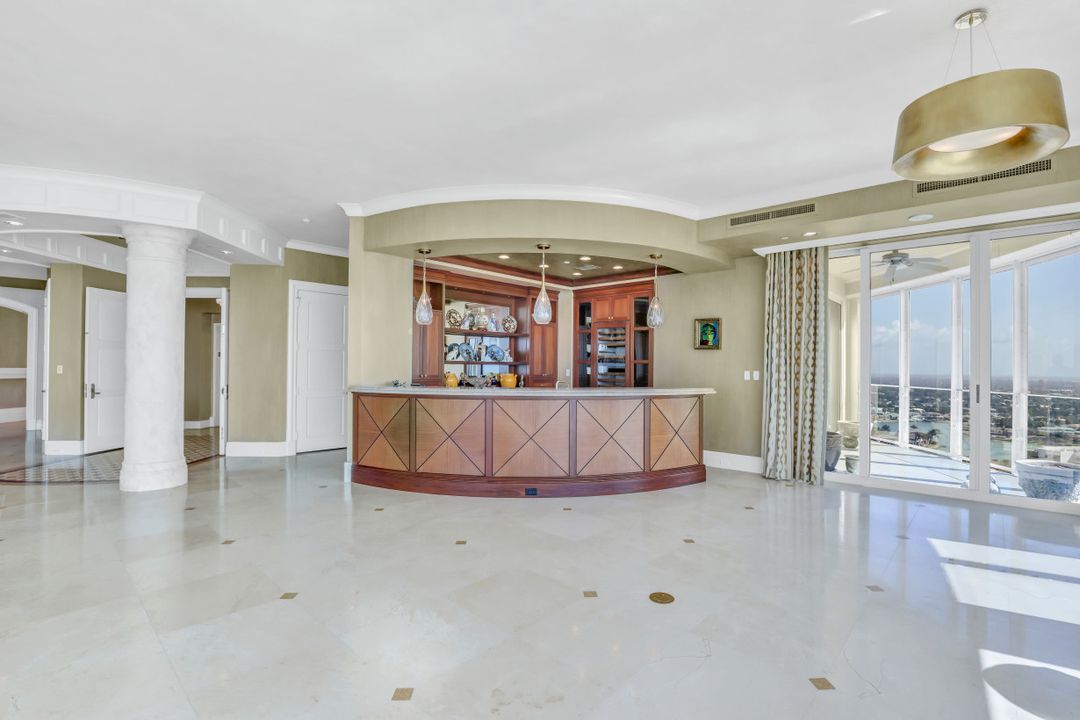 4101 Gulf Shore Blvd N #PH-3, Naples, FL 34103