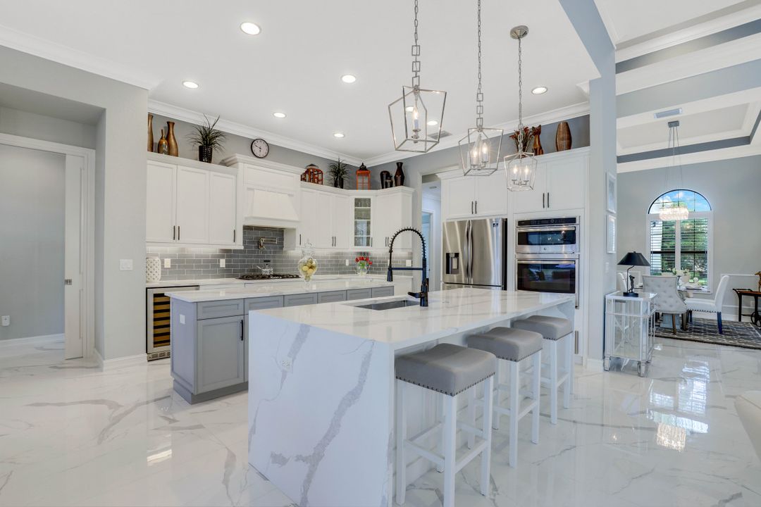 9559 Via Lago Way, Fort Myers, FL 33912