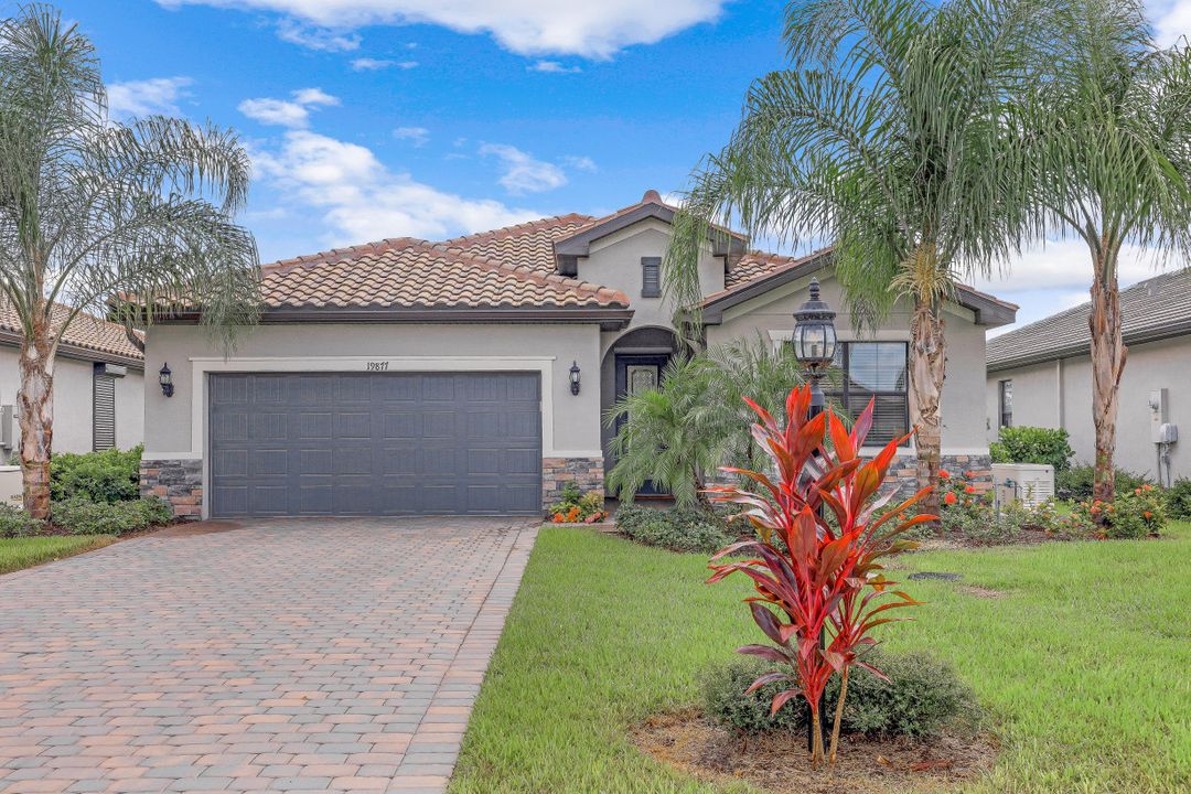 19877 Beechcrest Pl, Estero, FL 33928