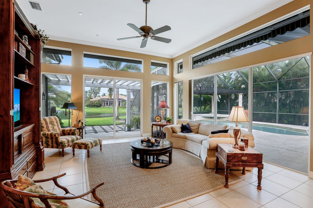 581 Wedgewood Way, Naples, FL 34119