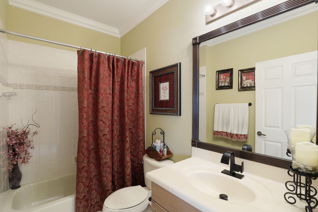 1886 Hidden Trail Ln, Weston, FL 33327