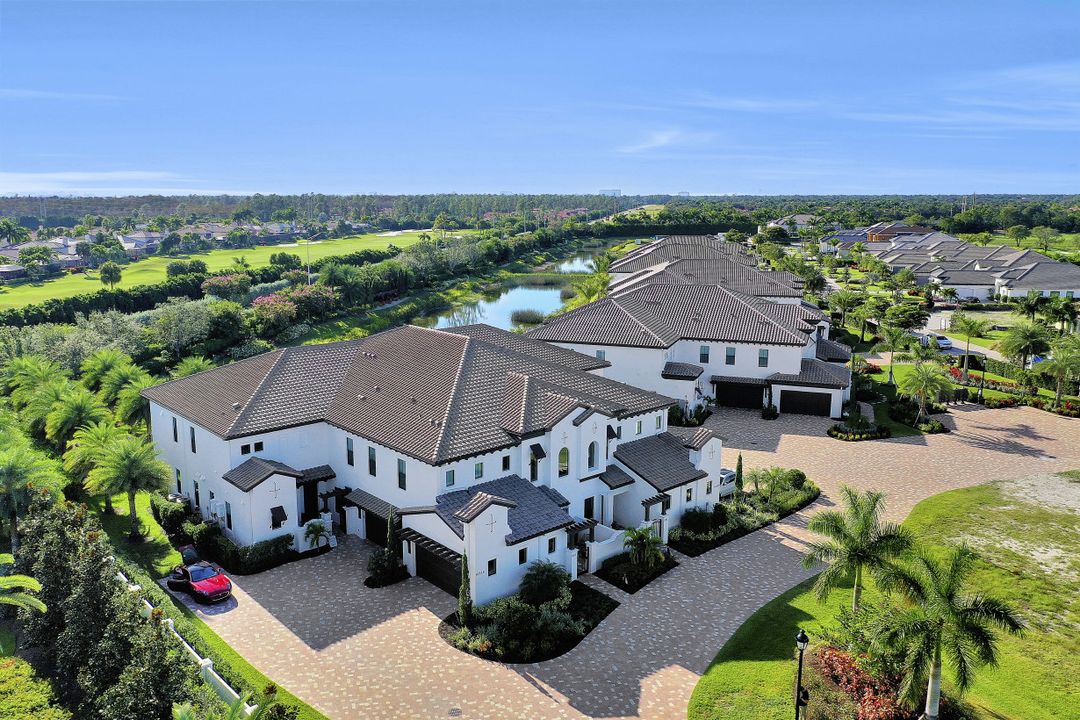 16358 Corsica Way #201, Naples, FL 34110