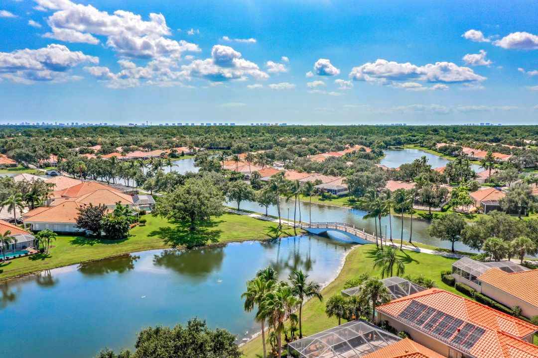 5981 Bermuda Ln, Naples, FL 34119