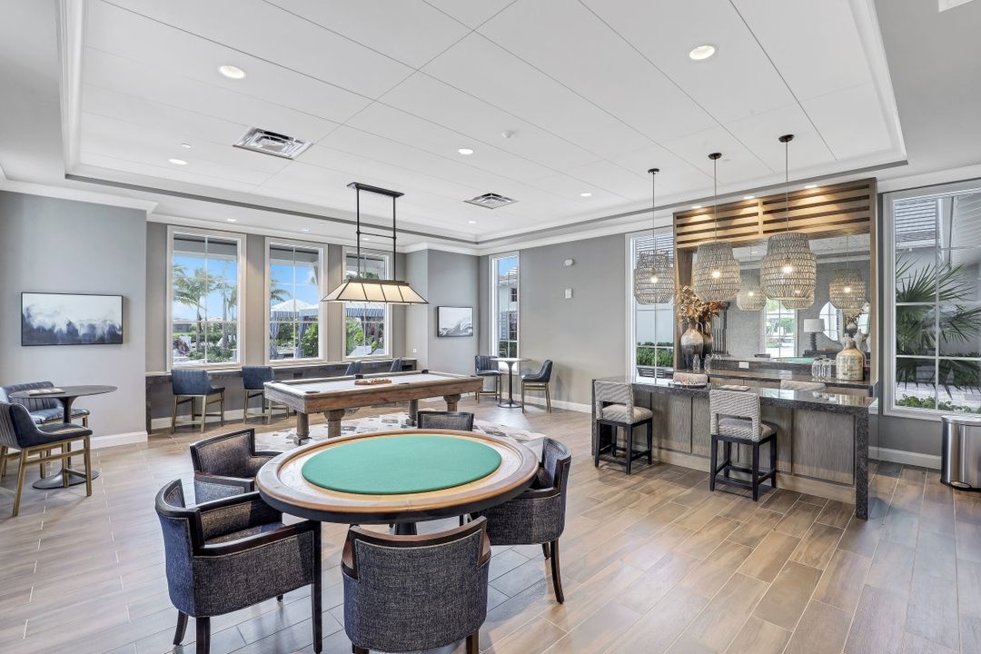 8961 Mustique Ln, Naples, FL 34114