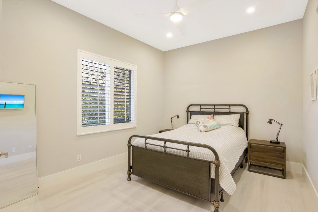 3371 Creekview Dr, Bonita Springs, FL 34134