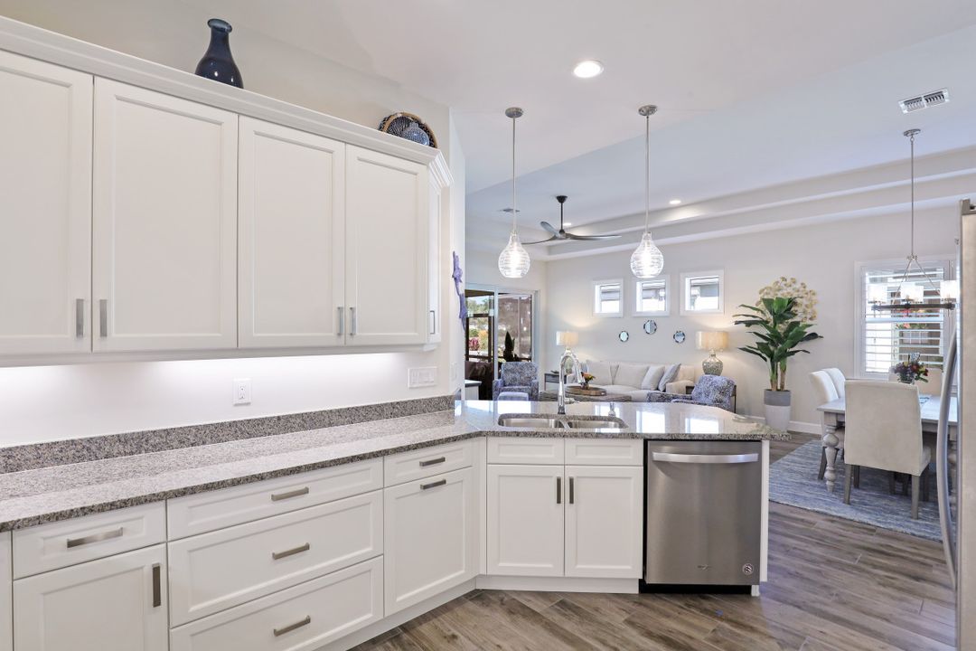 5855 Haiti Dr, Naples, FL 34112