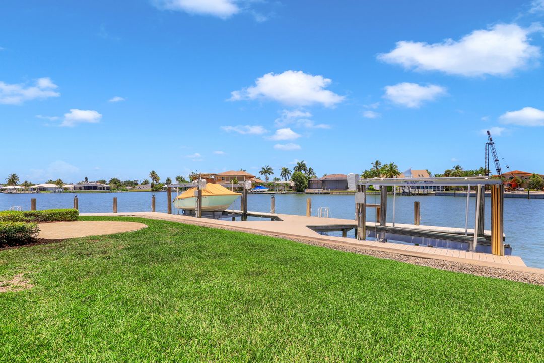 1404 Butterfield Ct, Marco Island, FL 34145