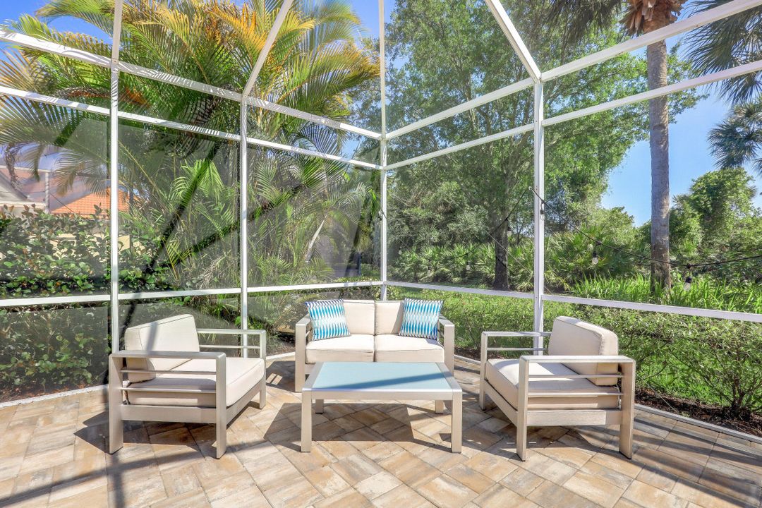 6251 Ashwood Ln, Naples, FL 34110