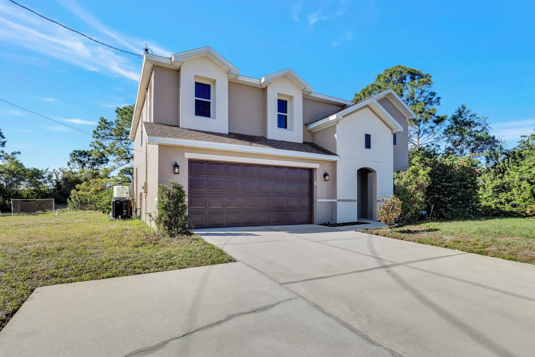 2806 Embers Pkwy W, Cape Coral, FL 33993