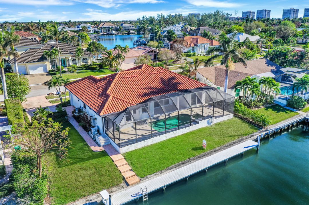 718 Nautilus Ct, Marco Island, FL 34145