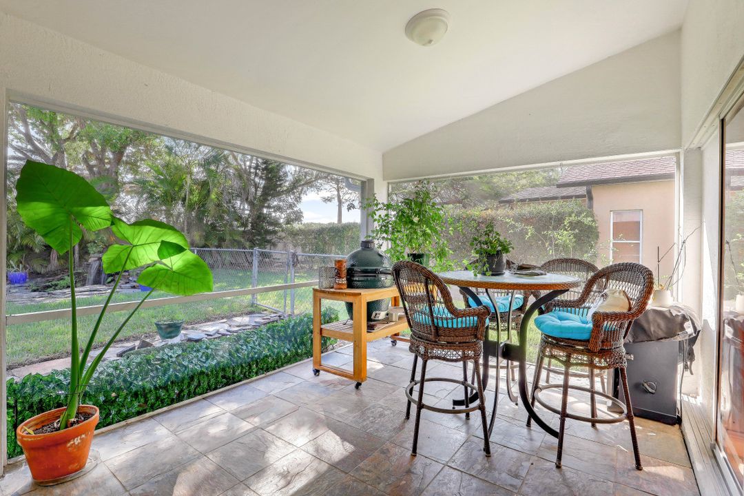 17811 Castle Harbor Dr, Fort Myers, FL 33967