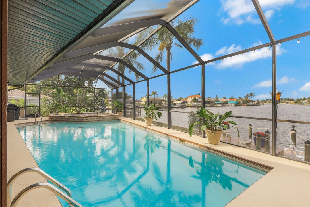 513 SW 51st Terrace, Cape Coral, FL 33914