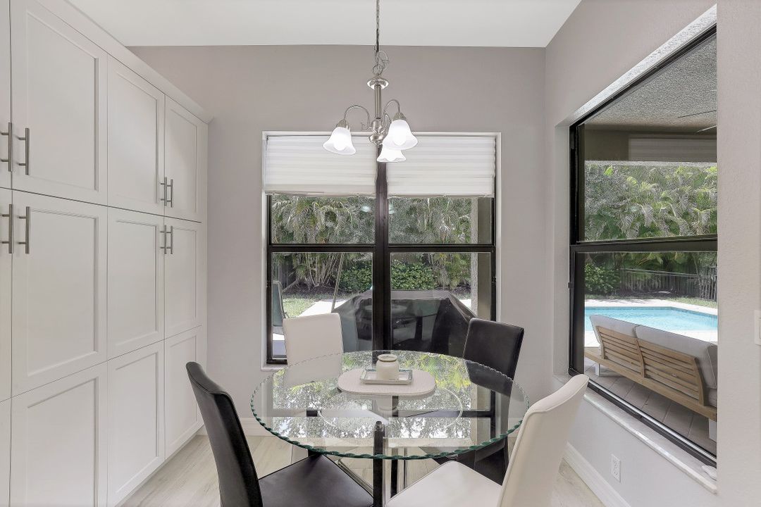 13824 Luna Dr, Naples, FL 34109