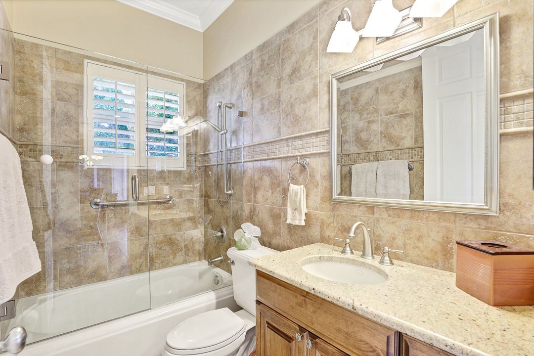 99 Gulfport Ct, Marco Island, FL 34145