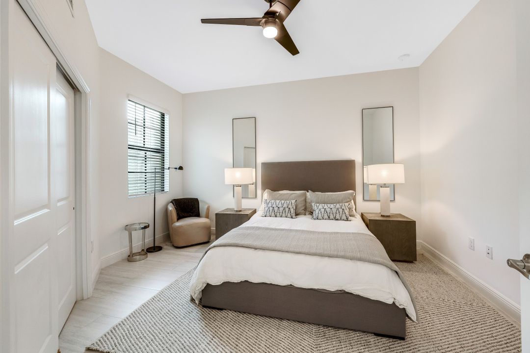 16348 Viansa Wy, Naples, FL 34110