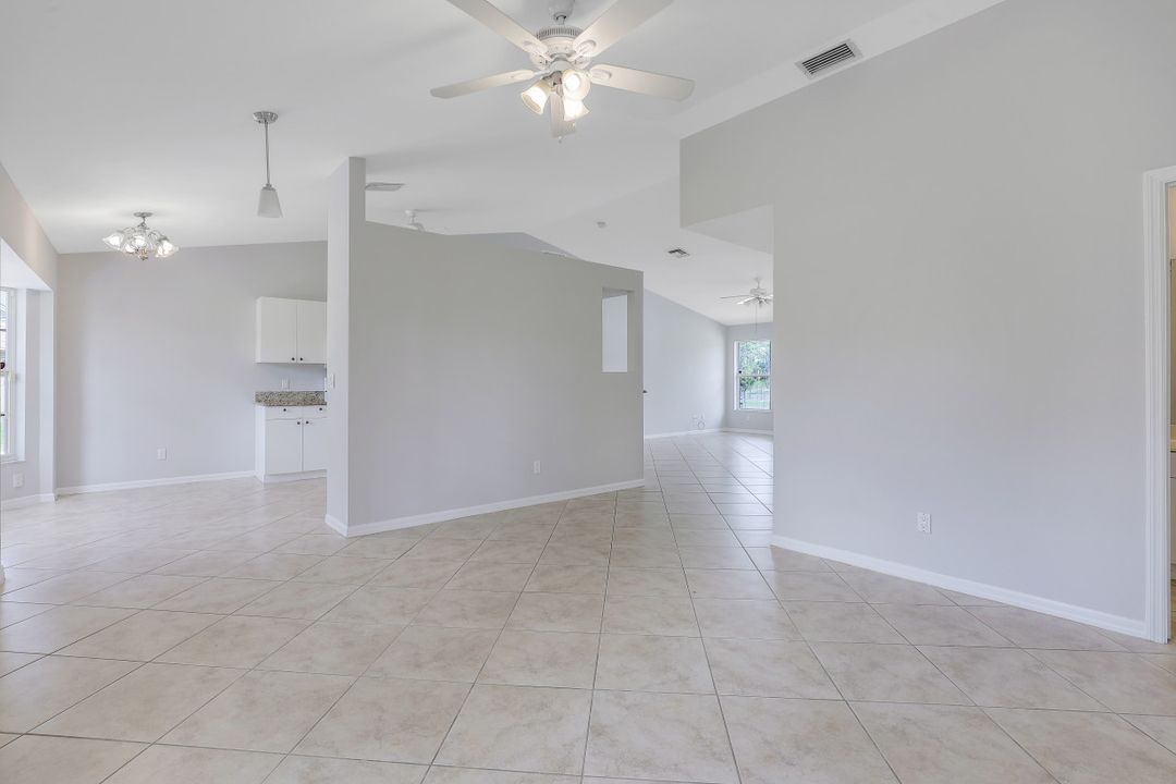 2665 27th Ave NE, Naples, FL 34120