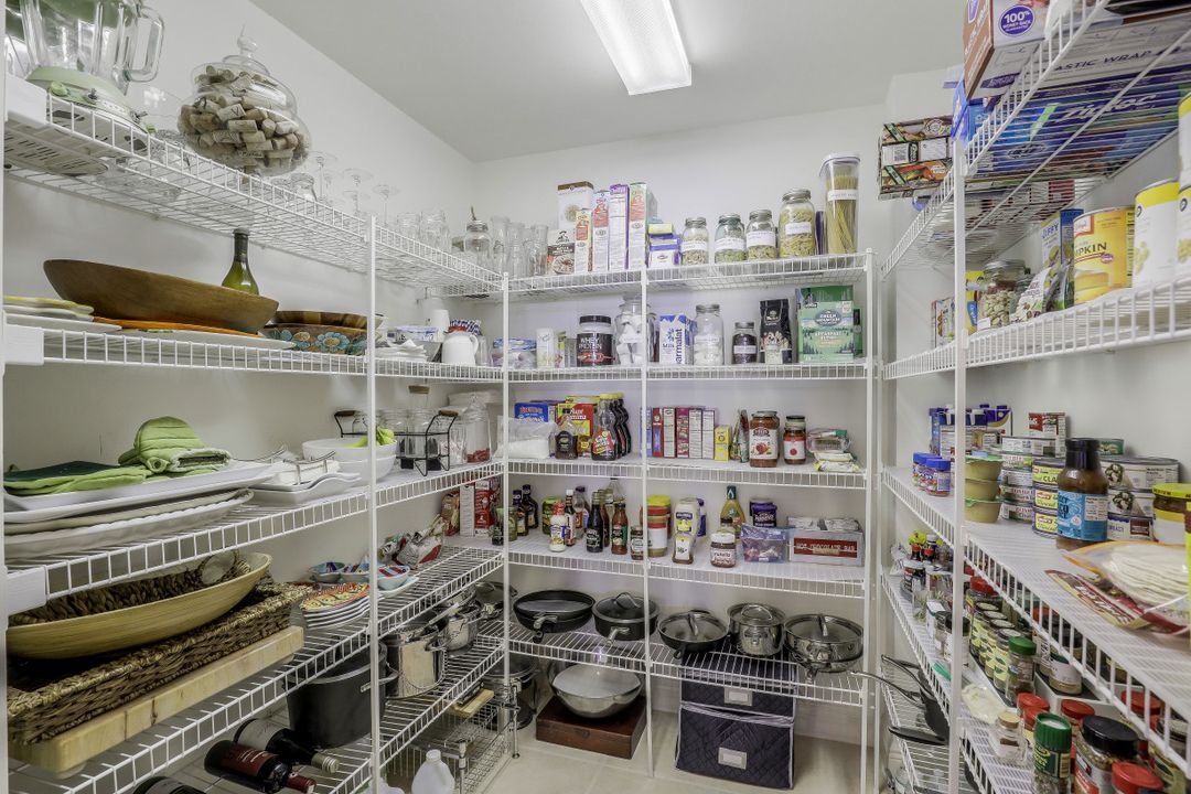 2090 W First St #808, Fort Myers, FL 33901