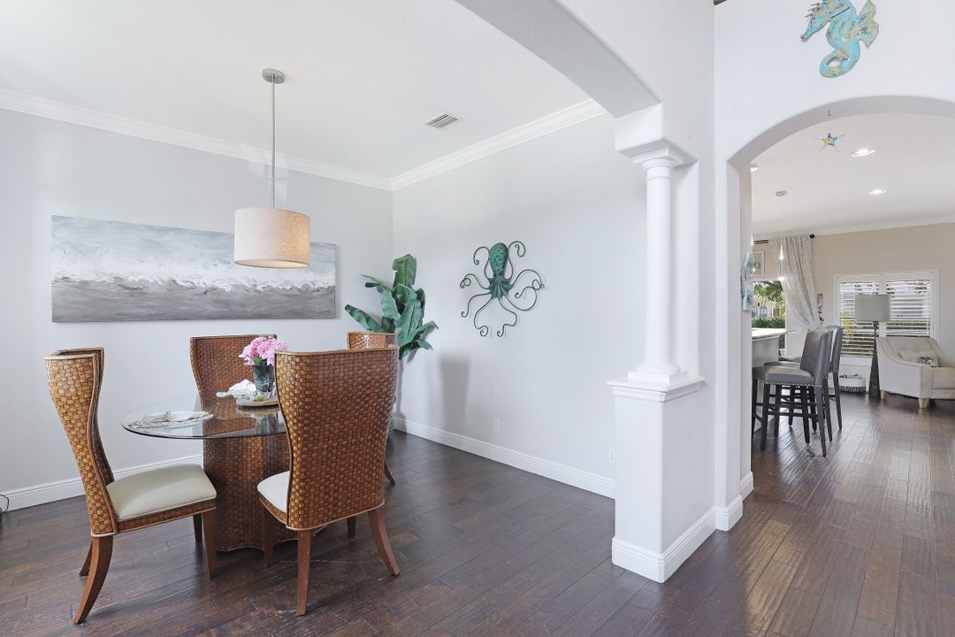 2545 Blackburn Cir, Cape Coral, FL 33991