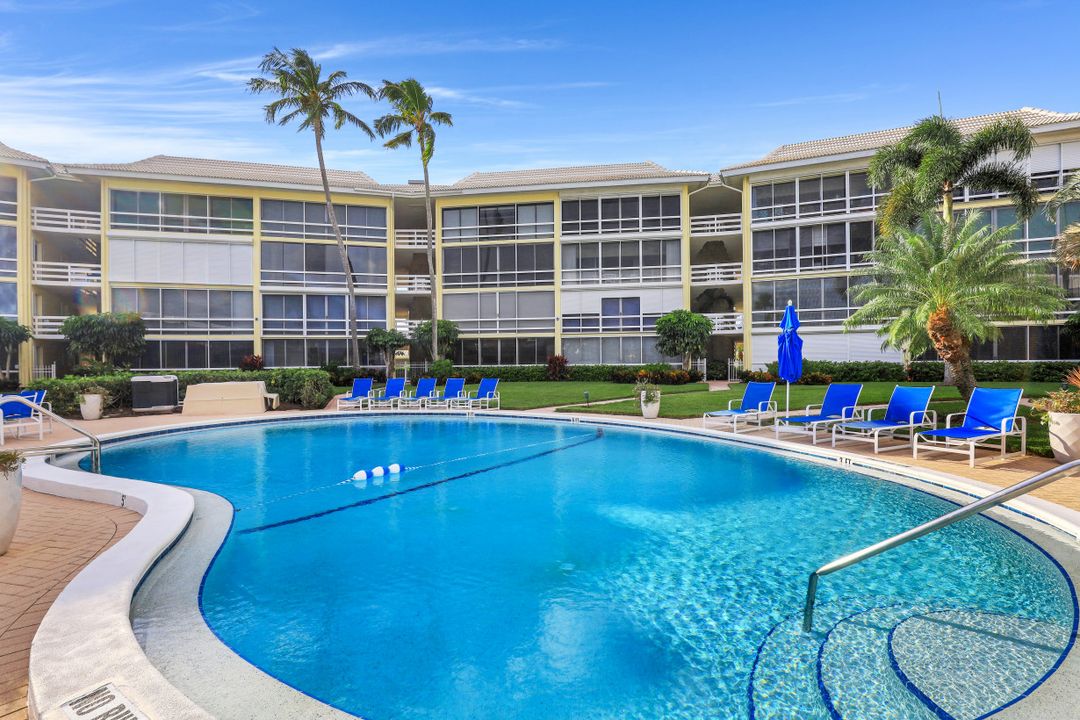 3300 Gulf Shore Blvd N #103, Naples, FL 34103