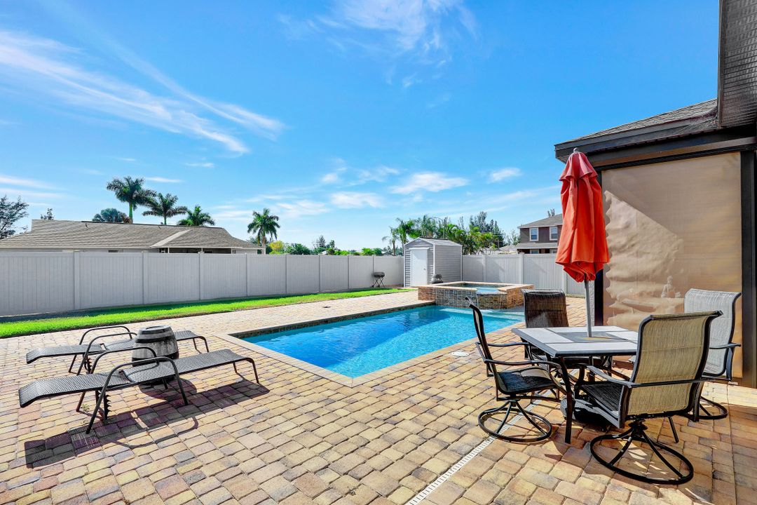 3216 SW 11th Ave, Cape Coral, FL 33914