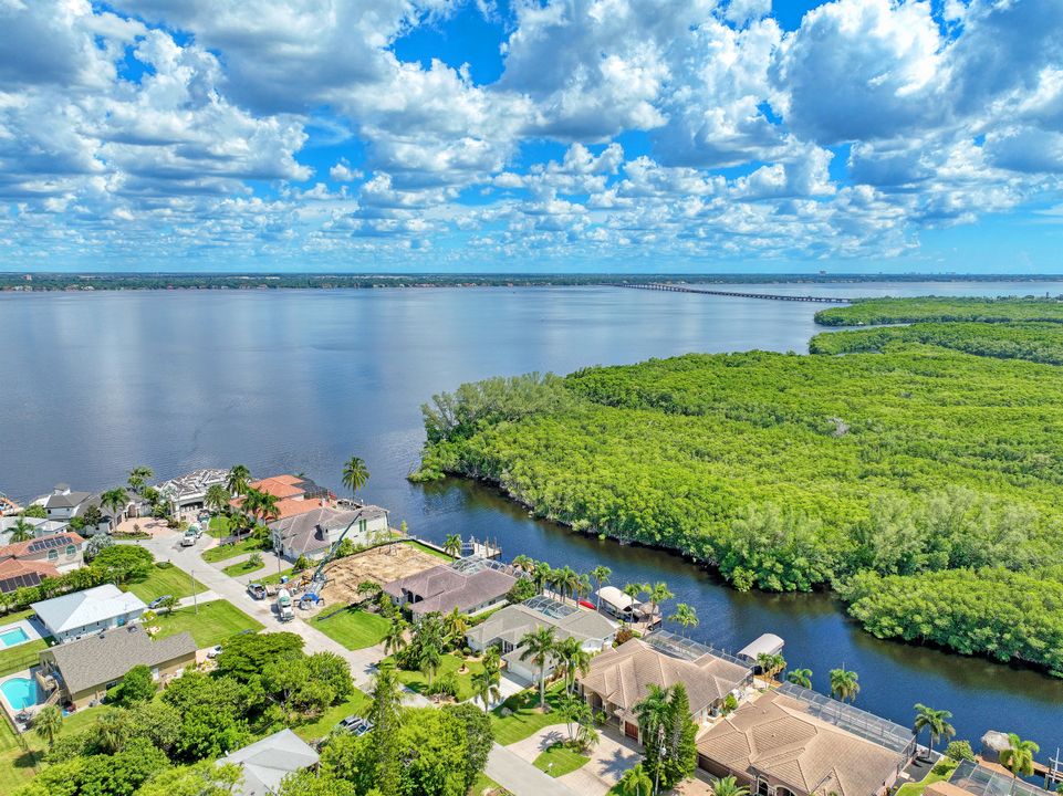 2356 Coral Point Dr, Cape Coral, FL 33990