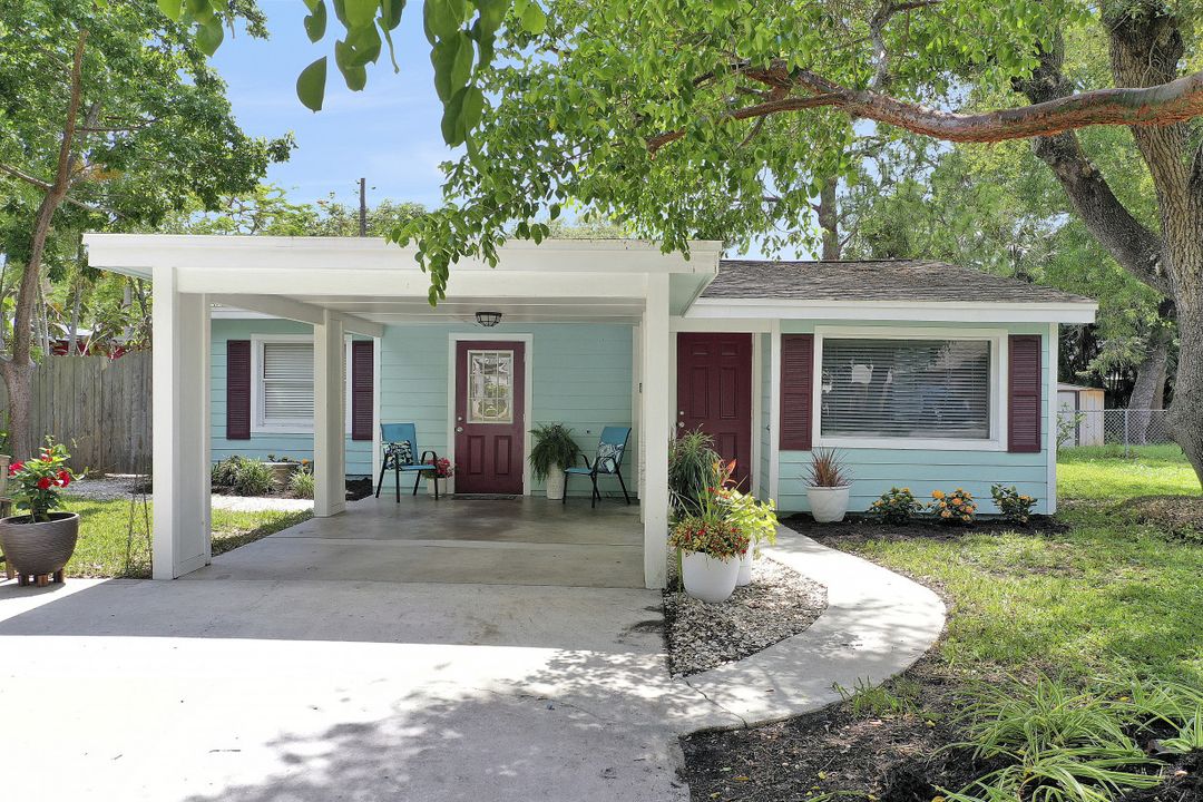 3950 Luverne St, Fort Myers, FL 33901