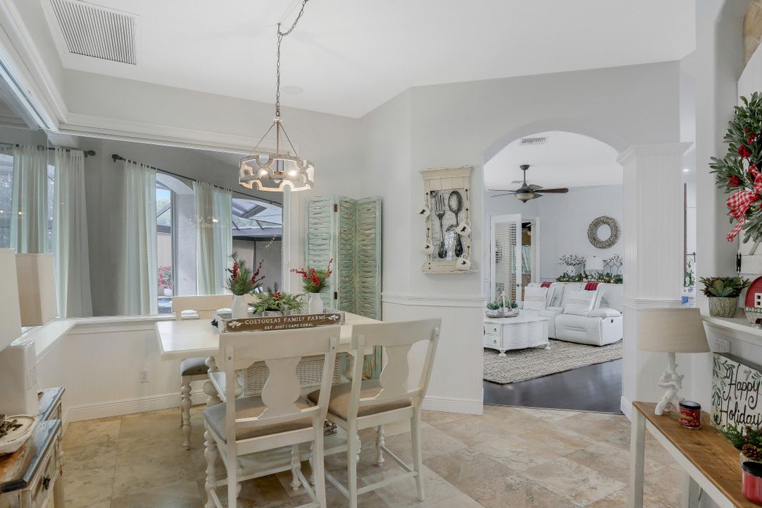 1817 Piccadilly Cir, Cape Coral, FL 33991