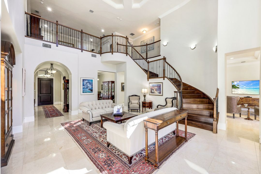 2351 Traditions Ct, Naples, FL 34105