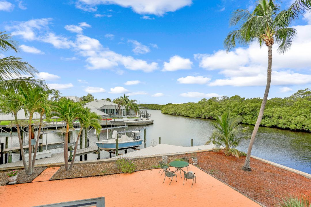 2825 Tern Ct, Saint James City, FL 33956