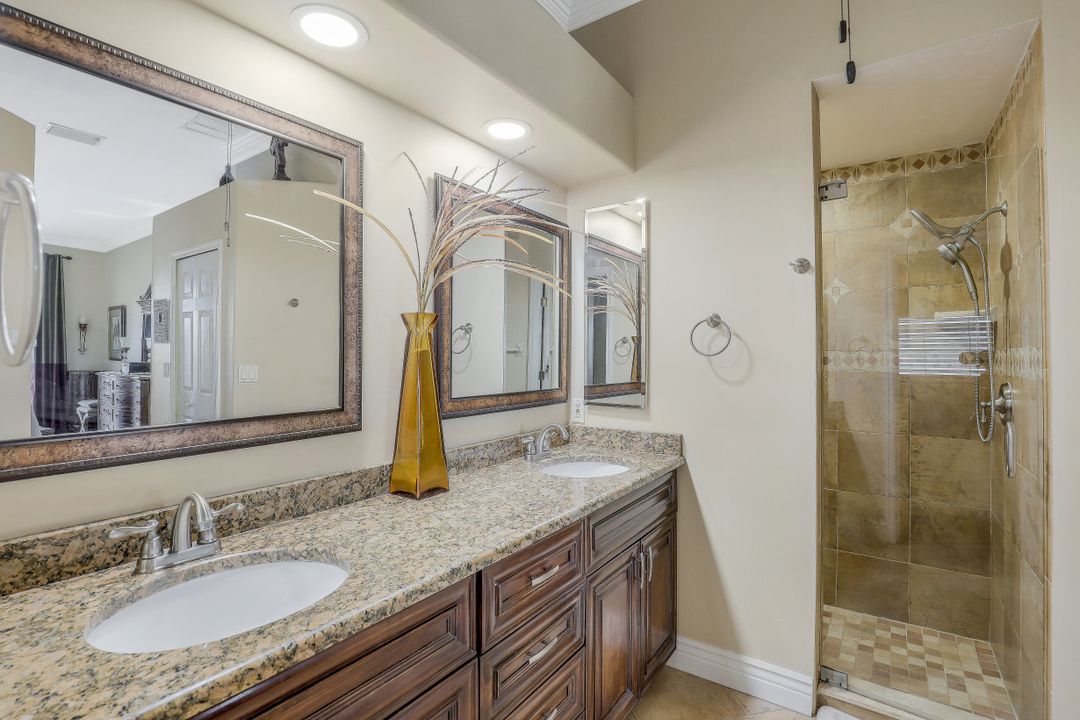 5315 SW 25th Pl, Cape Coral, FL 33914