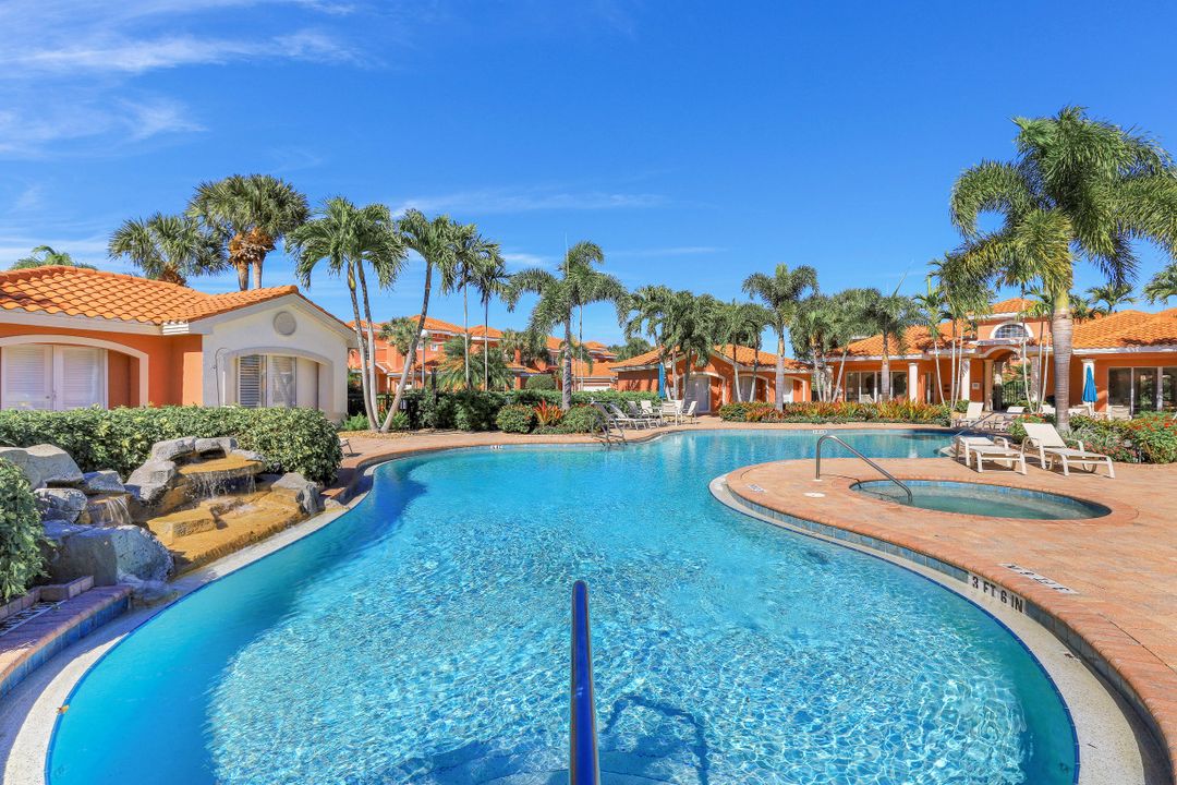 2362 Terra Verde Ln, Naples, FL 34105