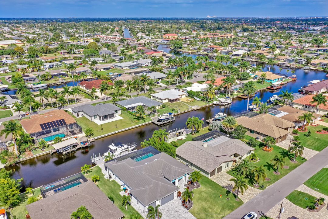 135 SW 50th St, Cape Coral, FL 33914