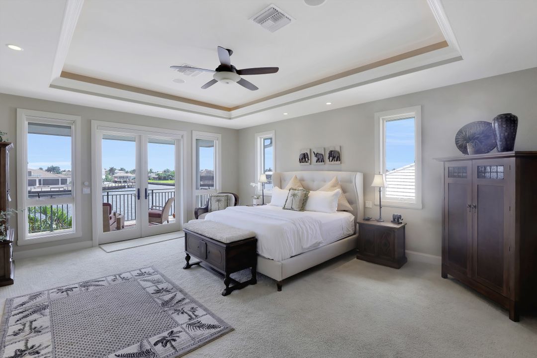 940 Tulip Ct, Marco Island, FL 34145