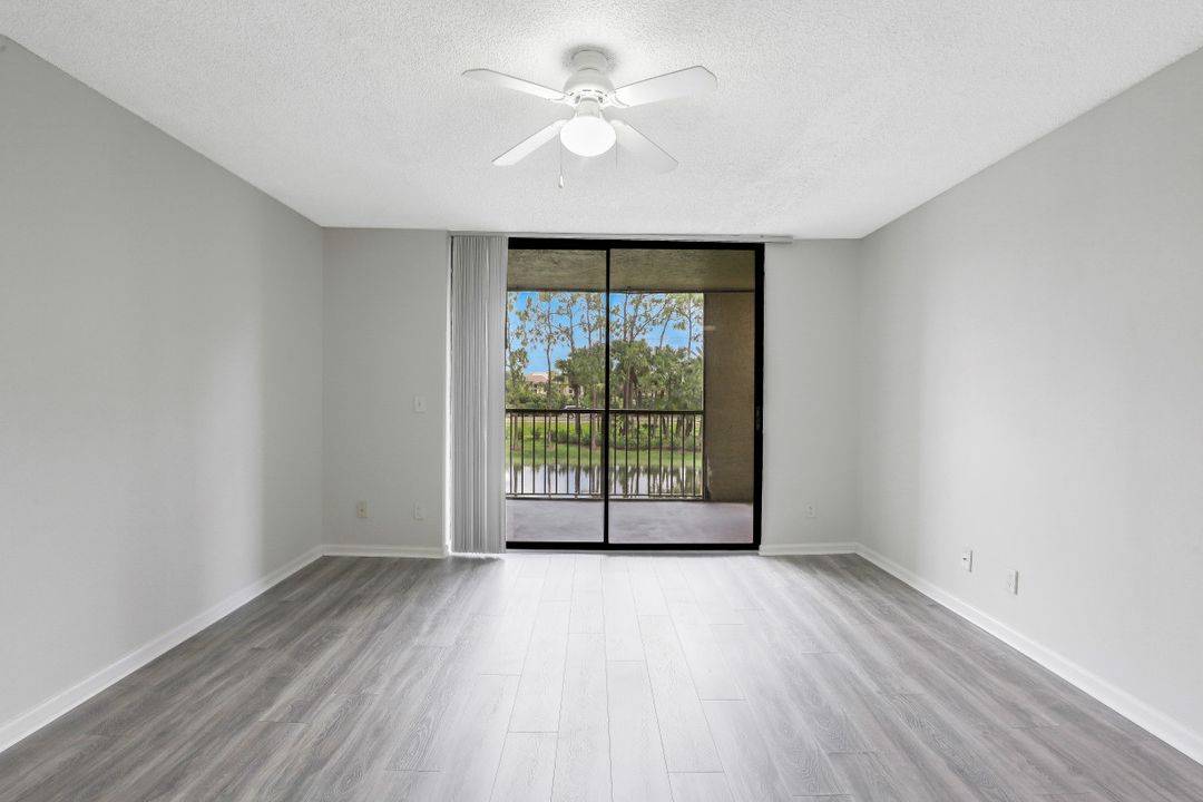 13545 Eagle Ridge Dr #826, Fort Myers, FL 33912