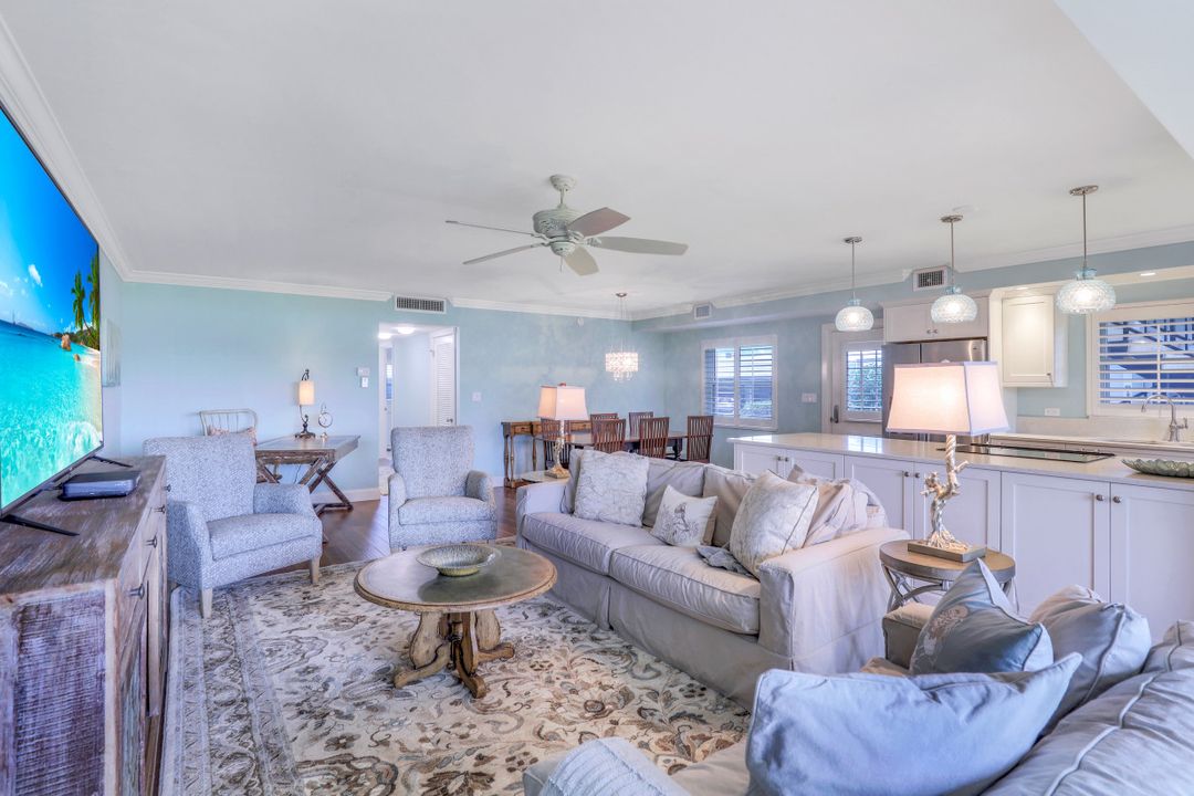 3400 Gulf Shore Blvd N #B-2, Naples, FL 34103