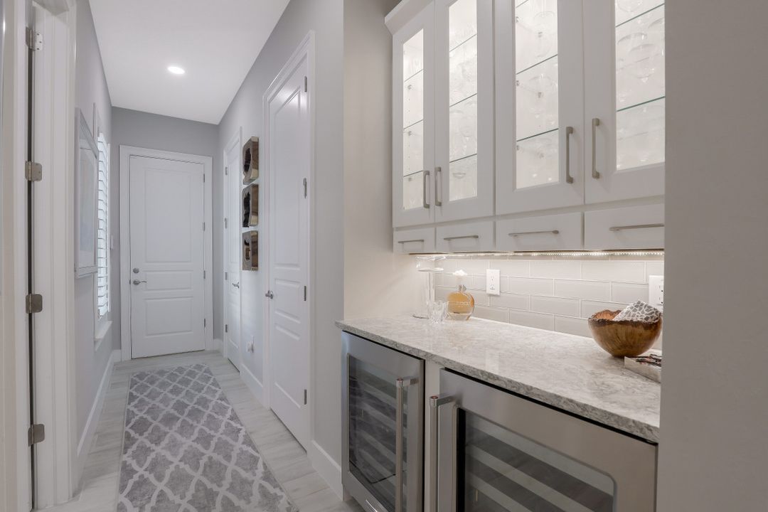 3237 Tavolara Ln, Naples, FL 34114