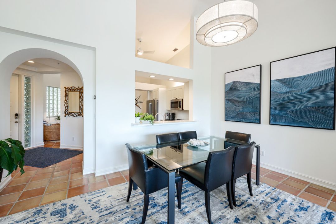 743 Bentwater Cir #203, Naples, FL 34108