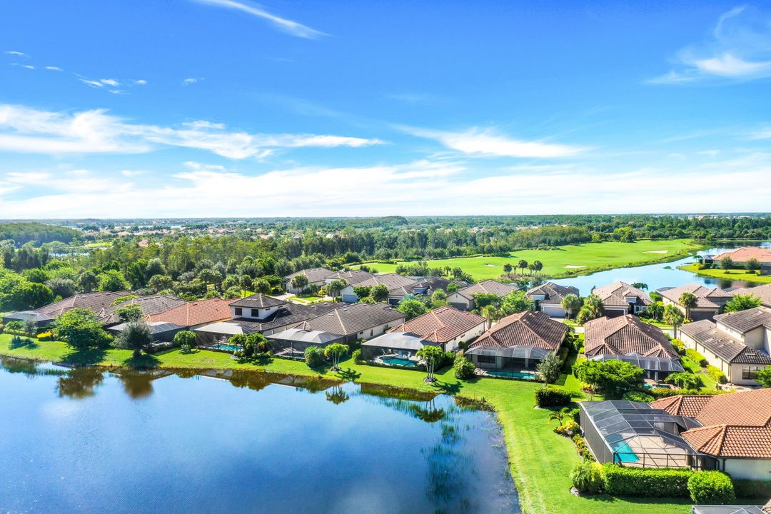 9155 Trivoli Ter, Naples, FL 34119