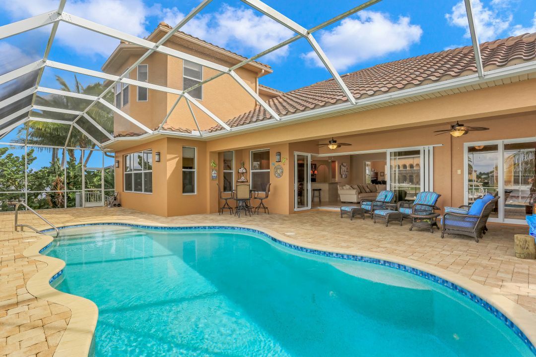 719 Coral Dr, Cape Coral, FL 33904