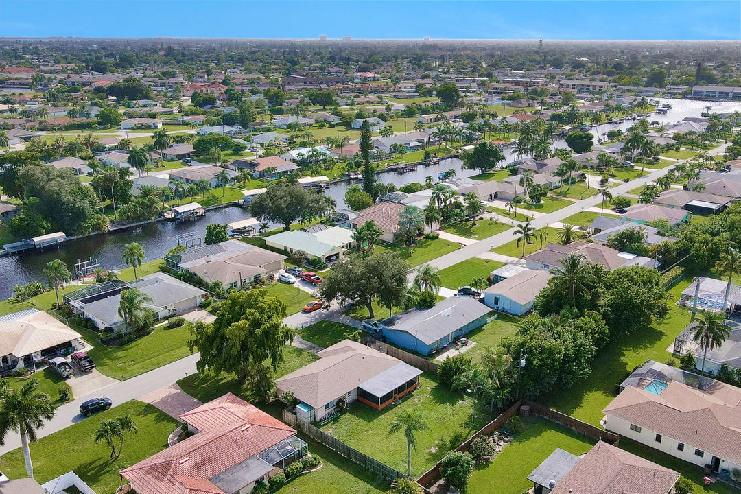 1213 SE 36th St, Cape Coral, FL 33904