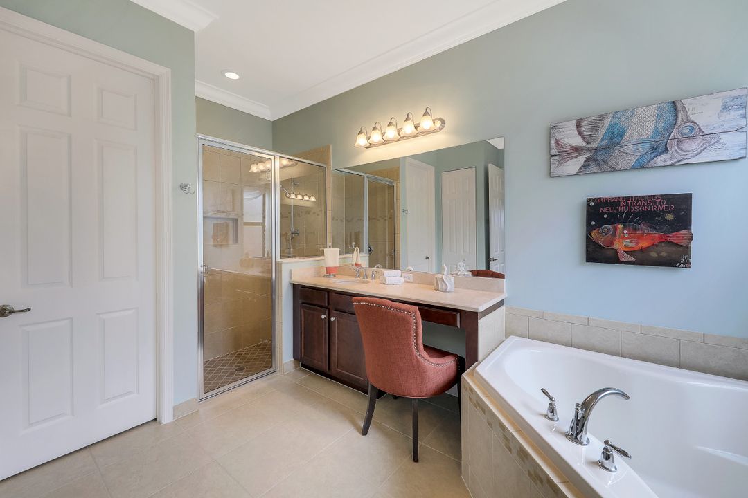 3370 Baltic Dr, Naples, FL 34119