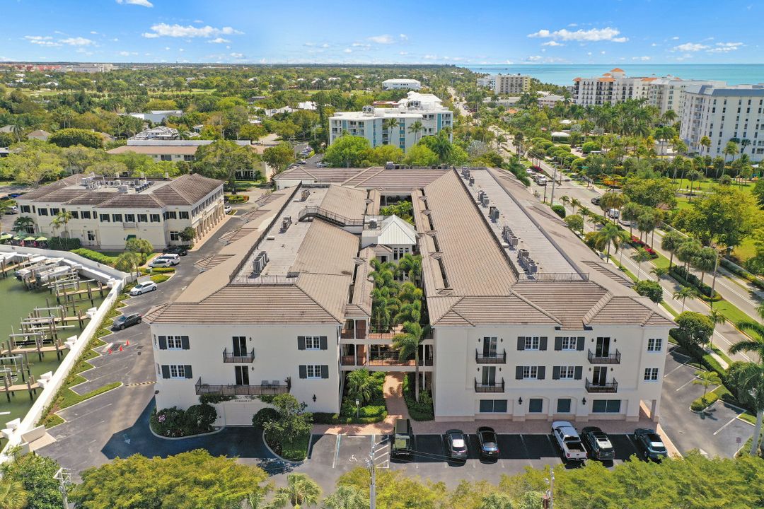 1400 Gulf Shore Blvd N #312, Naples, FL 34102