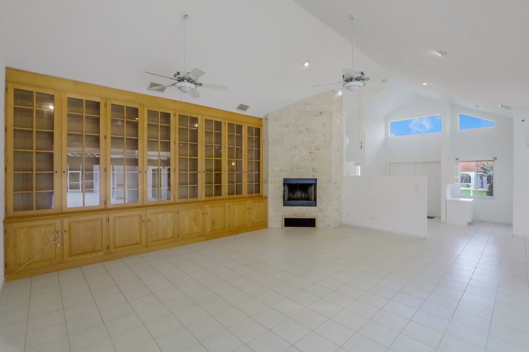 5364 Darby Ct, Cape Coral, FL 33904