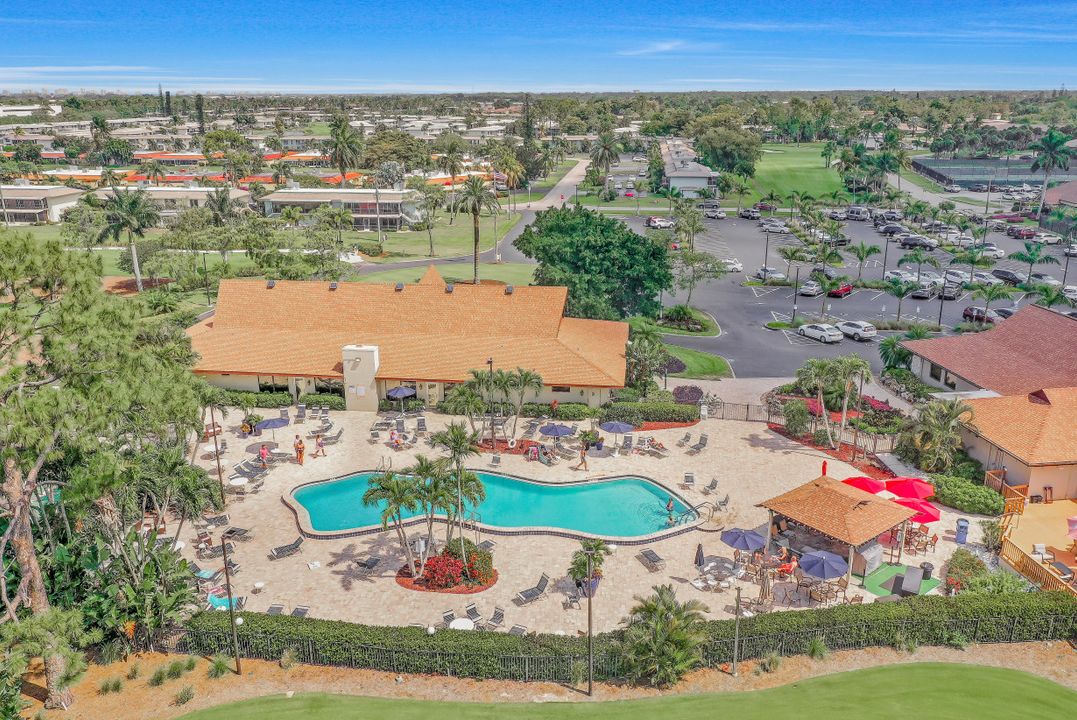 51 Glades Blvd #2, Naples, FL 34112