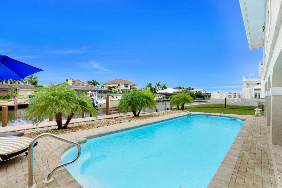 1642 Rainbow Ct, Marco Island, FL 34145